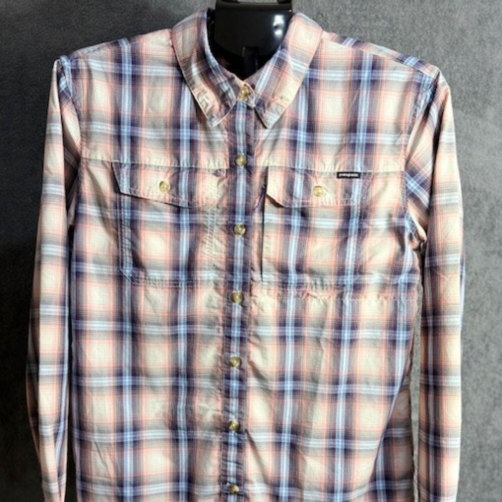 Patagonia Long-Sleeved Plaid Shirt Button Blue and Light Pink Women's S